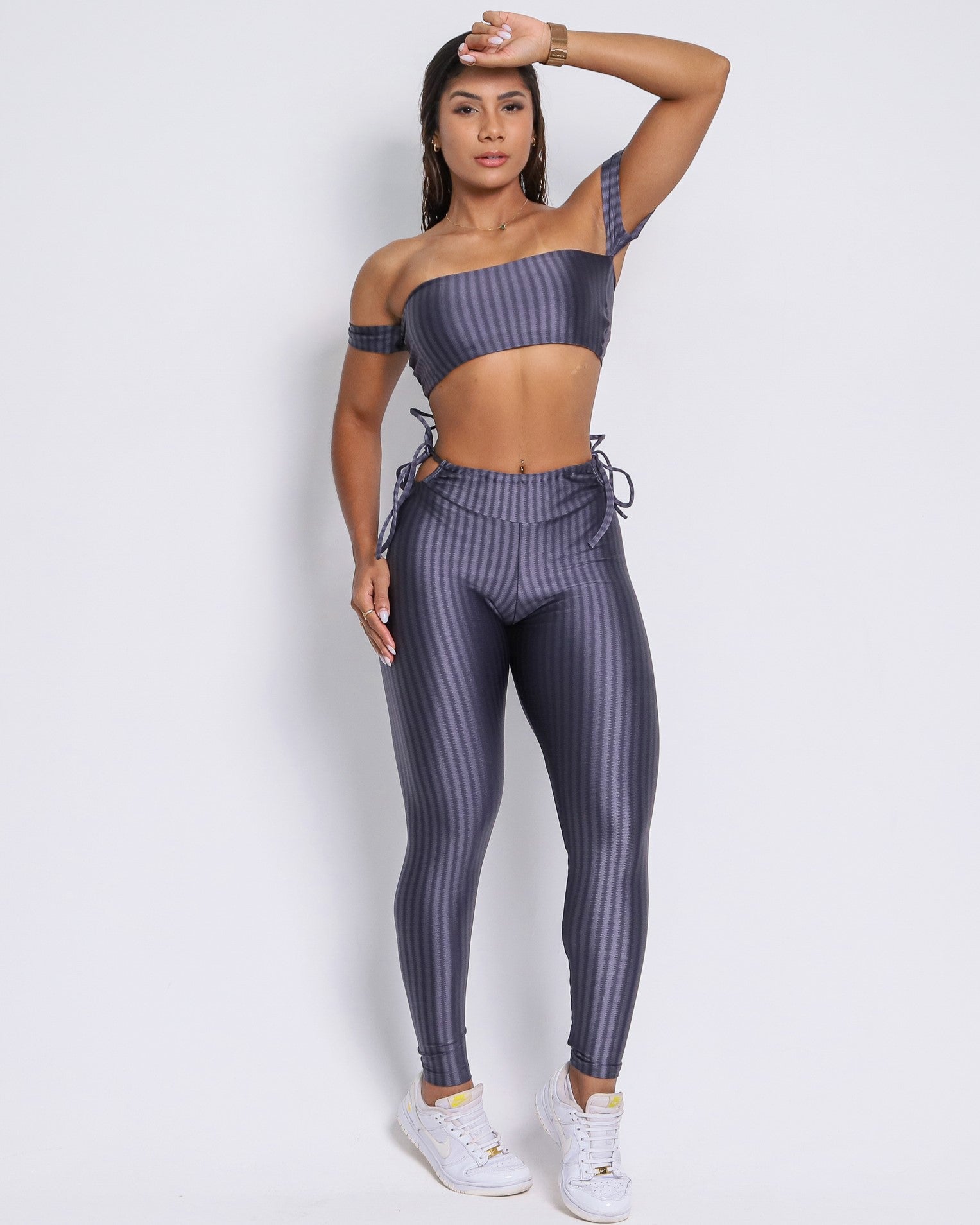 Conjunto Legging Empina Bumbum Cirre + Top Ciganinha