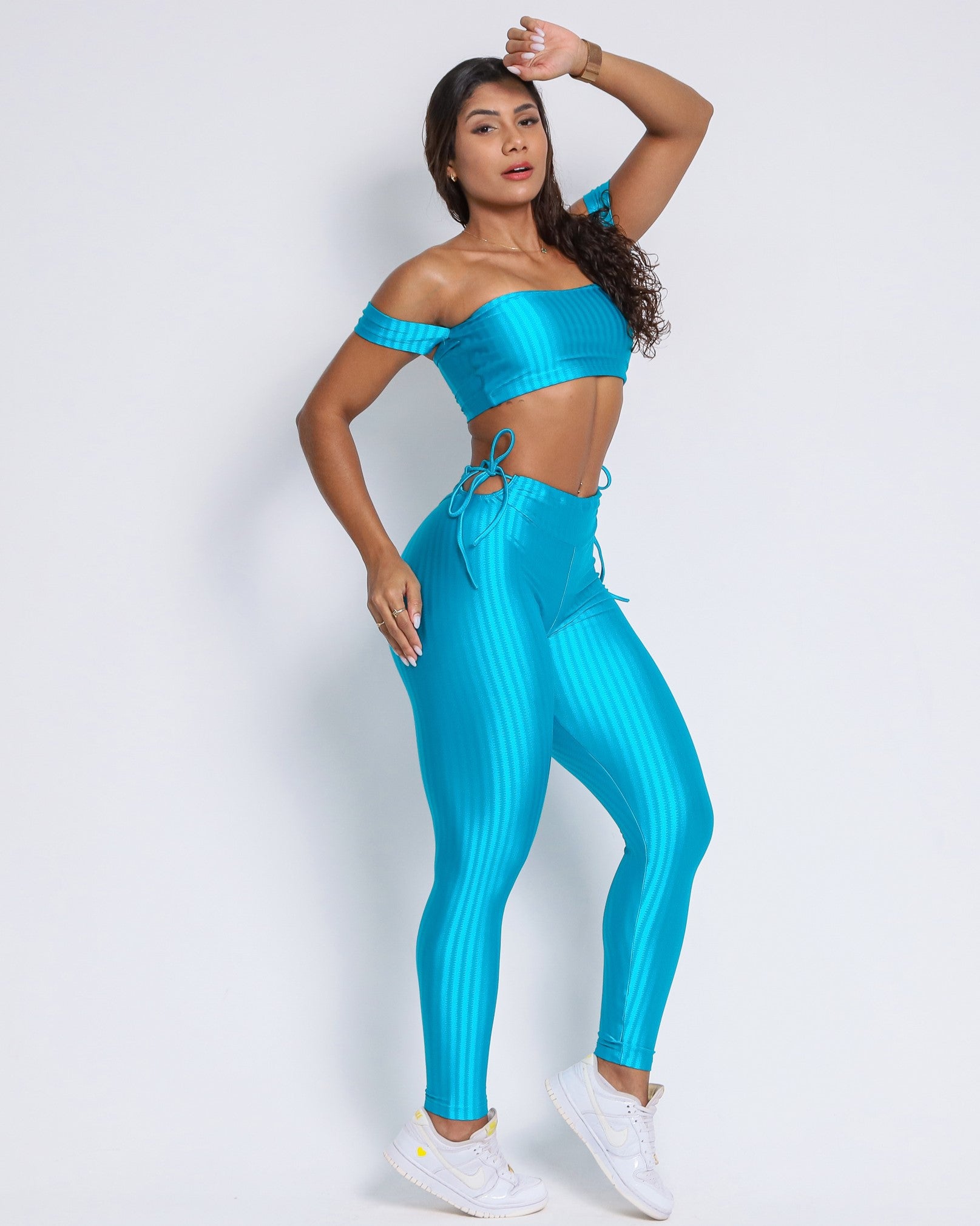 Conjunto Legging Empina Bumbum Cirre + Top Ciganinha