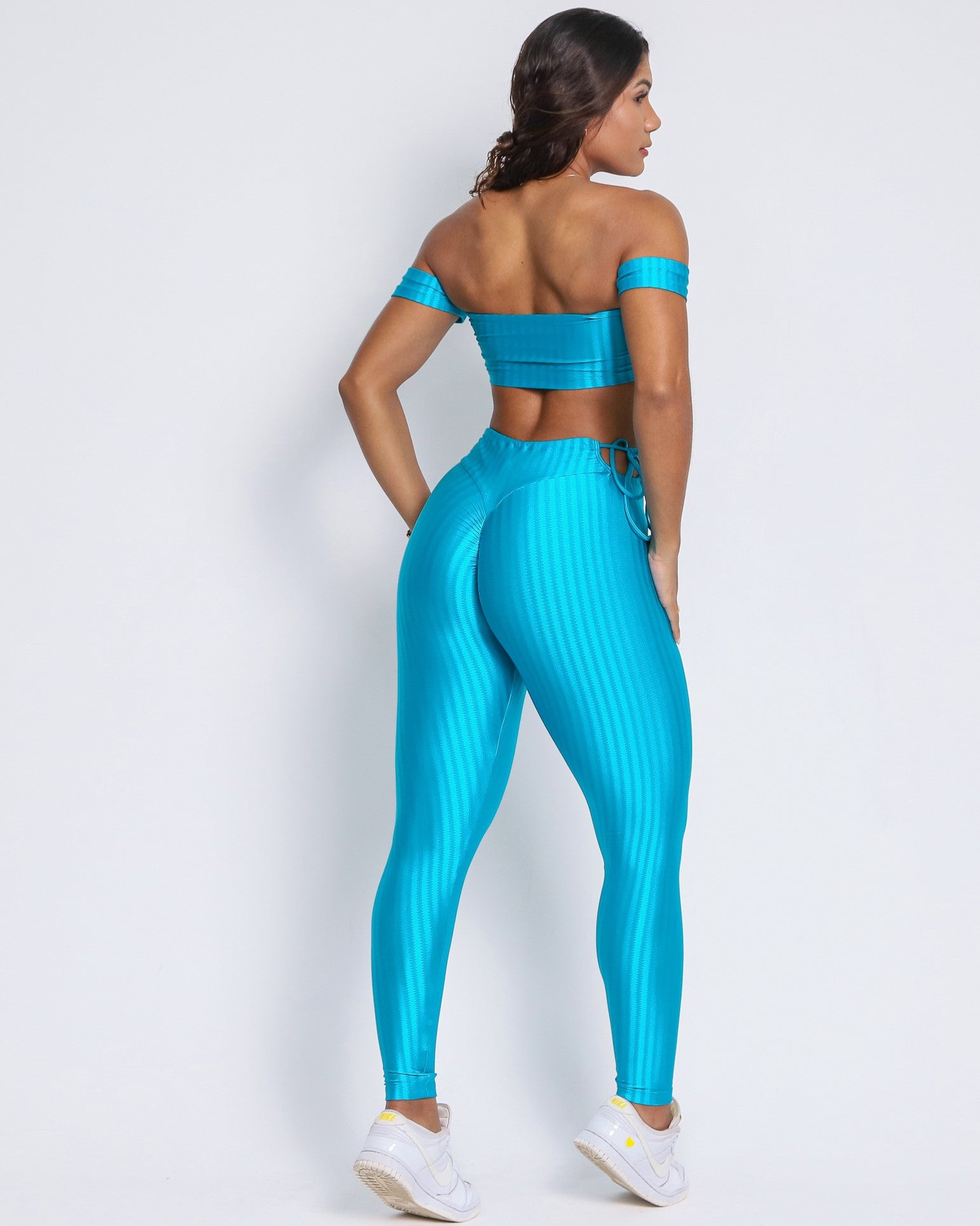 Conjunto Legging Empina Bumbum Cirre + Top Ciganinha